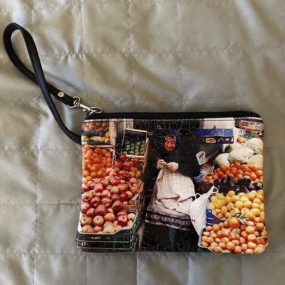 Knitting Lady Nancy Lucia leather Wristlet - Picture 1 of 6